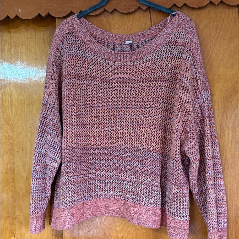 Old Navy Open-Knit Crewneck Sweater in Rose